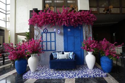 Photo-op and Backdrop — Arrival / Lobby decor — Westin